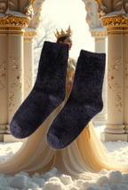 Tumemustad  `naaritsa´ karvast sokid - Royal Black MINKÉ